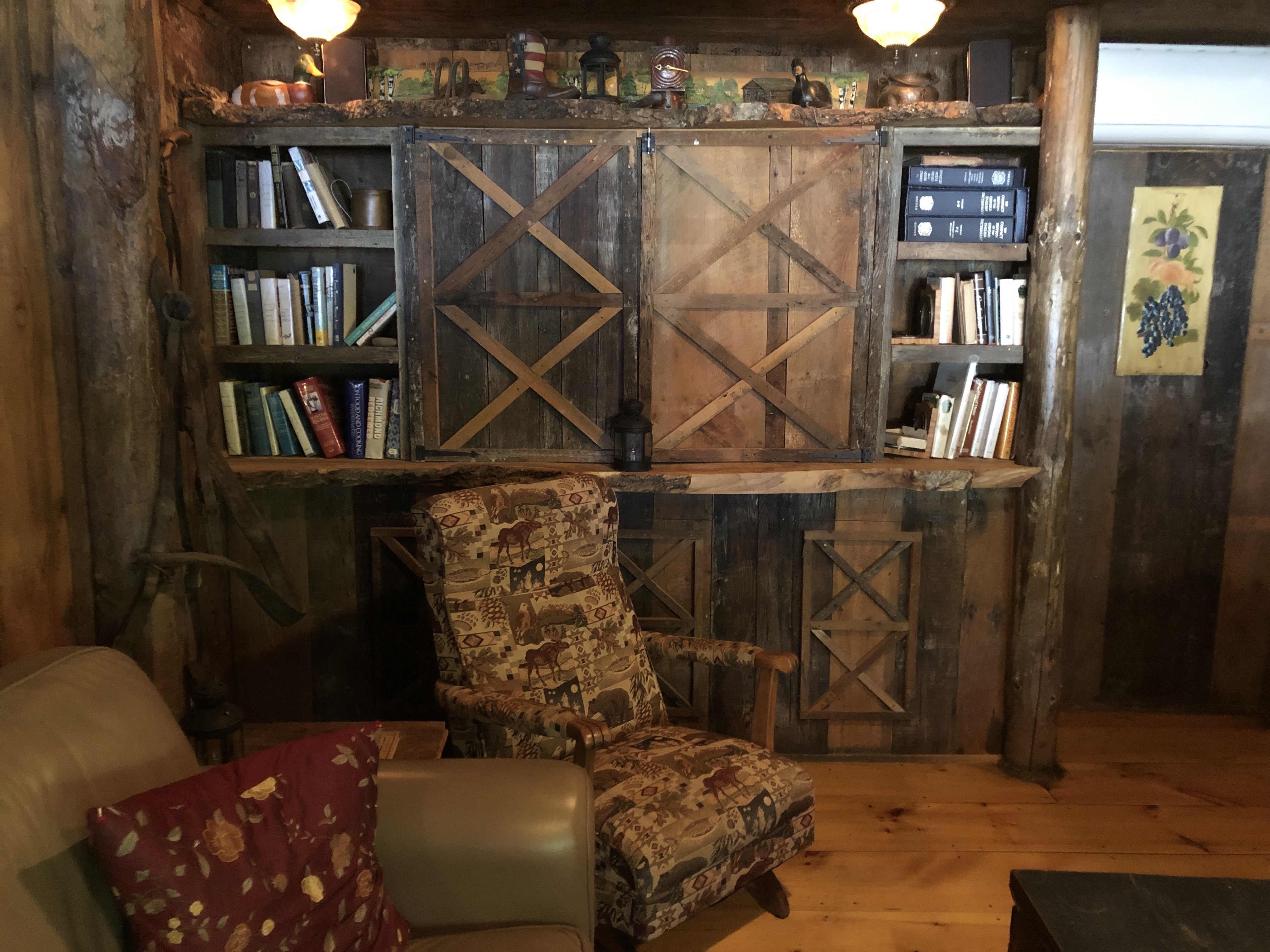 Barn &amp; Grille (3)